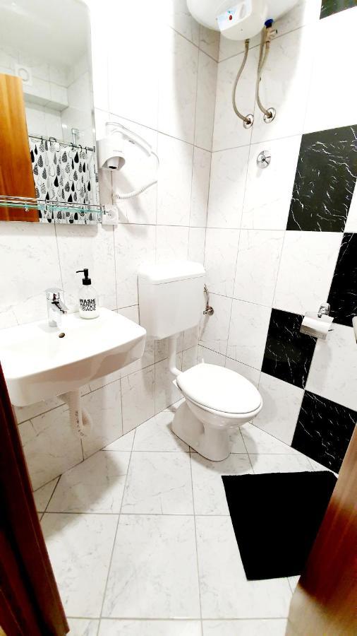 Apartmani Brko Kotor Varos Exterior foto
